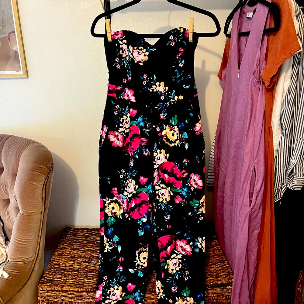 Express strapless sweetheart jumpsuit, floral, size 2